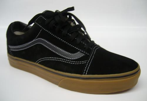 all black vans with gum sole